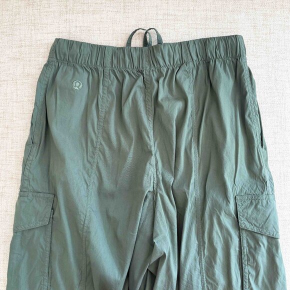 lululemon Grey Eucalyptus Lightweight Adjustable Mid-Rise Cargo Pant size XS - Picture 11 of 16
